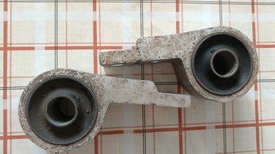 Лот: 25272605. Фото: 1. Сайлентблоки 2 шт. на Nissan X-TRAIL... Ходовая, подвеска, рулевое управление