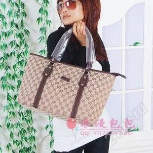 Лот: 1085624. Фото: 1. Сумка gucci новая в упаковке!. Сумки