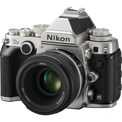 Лот: 6268080. Фото: 1. Nikon DF silver kit 50mm 1.8. Цифровые зеркальные