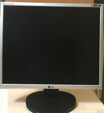 Лот: 18255378. Фото: 1. Монитор 19" LG Flatron L1952TQ... ЖК-мониторы