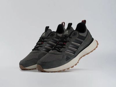 Лот: 25210901. Фото: 1. Кроссовки Adidas. Кеды, кроссовки, слипоны