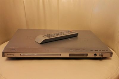 Лот: 3116745. Фото: 1. DVD проигрыватель Elenberg. DVD, Blu-Ray плееры