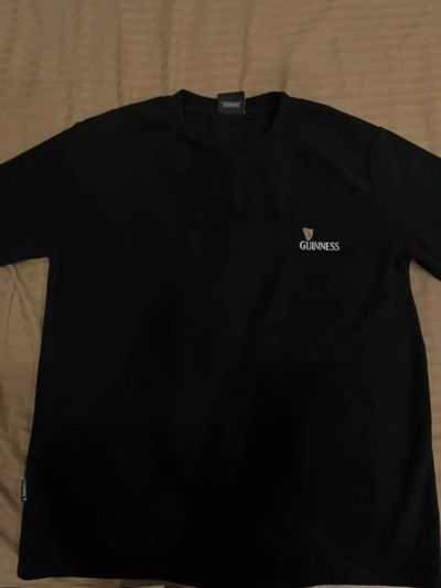 Лот: 25375595. Фото: 1. Кофта Guinness (M/L). Свитеры, толстовки, худи