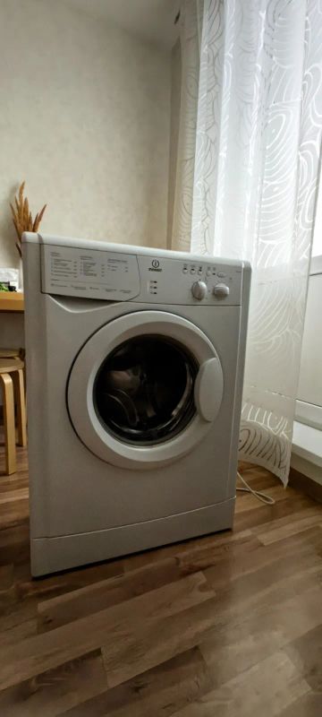 Лот: 25301227. Фото: 1. Стиральная машина Indesit WIUN... Стиральные машины