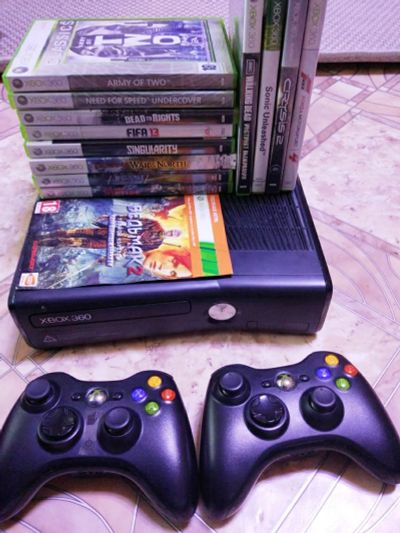 Лот: 15231677. Фото: 1. XBOX 360 не прошитый. Игры для консолей