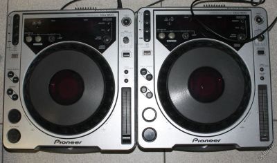 Лот: 7834097. Фото: 1. Pioneer CDJ-800 - 2шт. DJ-оборудование