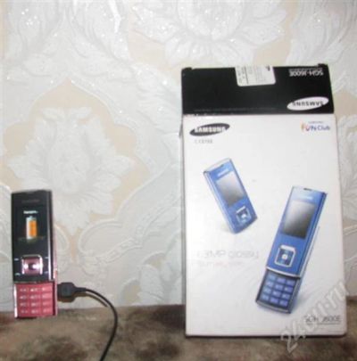 Лот: 689886. Фото: 1. Samsung J600E. Кнопочные мобильные телефоны