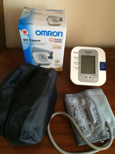 Лот: 6699827. Фото: 1. Продам тонометр Omron. Оборудование