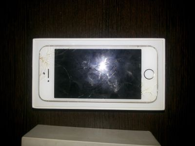 Лот: 14671011. Фото: 1. IPhone 5S (читаем описание). Смартфоны
