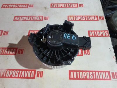 Лот: 20895957. Фото: 1. Моторчик печки Honda Fit GE6 L13A... Двигатель и элементы двигателя