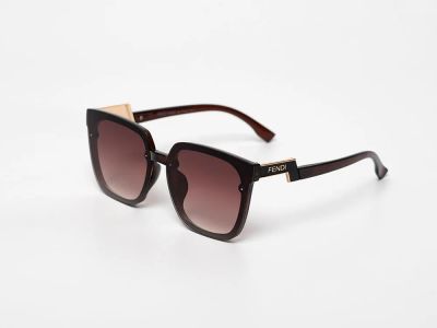 Лот: 21993073. Фото: 1. Очки Fendi. Очки солнцезащитные