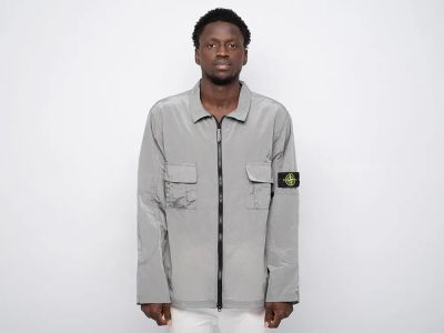 Лот: 24976611. Фото: 1. Ветровка Stone Island. Верхняя одежда
