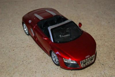 Лот: 2717907. Фото: 1. Audi R8 на радиоуправлении. Машины и техника
