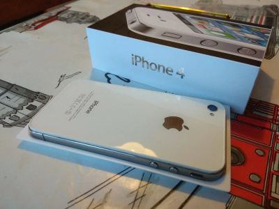 Лот: 11044971. Фото: 1. IPhone 4 8gb. Смартфоны