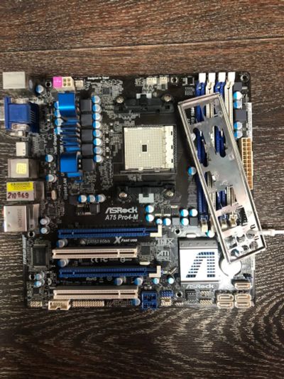 Лот: 19312940. Фото: 1. Плата ASRock Socket-FM2 FM2A75... Материнские платы