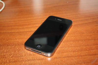 Лот: 4333664. Фото: 1. Продам Iphone 4 32gb. Смартфоны