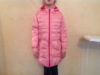 Лот: 12680357. Фото: 1. Пуховик adidas для девочки 140р. Верхняя одежда