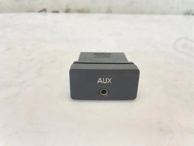 Лот: 25377955. Фото: 1. разъем aux Hyundai Elantra HD. Двигатель и элементы двигателя