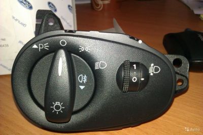 Лот: 7196166. Фото: 1. Переключатель света фар Ford Focus... Оптика и освещение