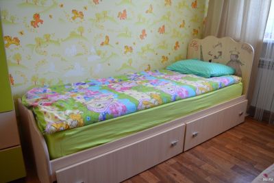Лот: 13836207. Фото: 1. Кровать для девочки 80*200, беленный... Детские кровати и кроватки
