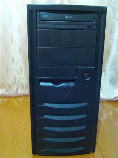 Лот: 5424035. Фото: 1. 2 ядерный системный блок Zalman. Компьютеры в сборе