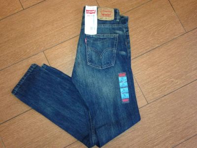 Лот: 3808212. Фото: 1. Джинсы Levis 520 Taper, подростковые... Брюки, шорты, джинсы