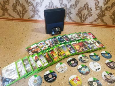 Лот: 14456754. Фото: 1. Xbox One 1000гб + 36 игр. Игровые приставки, консоли