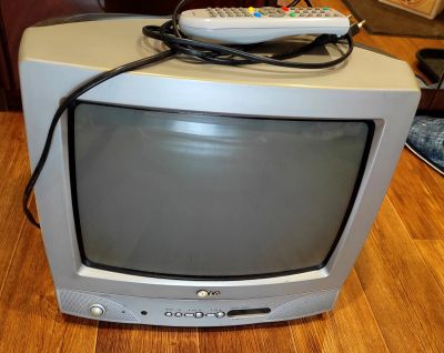 Лот: 17893872. Фото: 1. Телевизор LG 14" для дачи или... Телевизоры