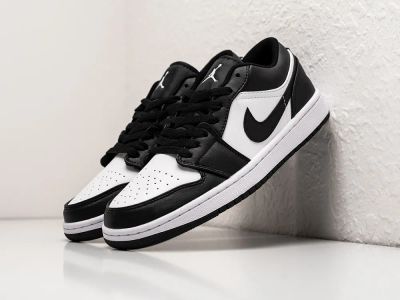Лот: 24978520. Фото: 1. Кроссовки Nike Air Jordan 1 Low. Кеды, кроссовки, слипоны