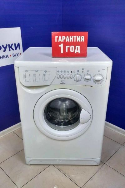 Лот: 16177316. Фото: 1. Стиральная машина indesit w 105... Стиральные машины