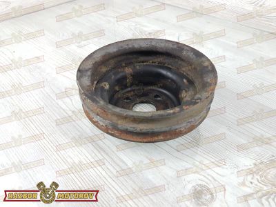 Лот: 23592670. Фото: 1. Шкив помпы Isuzu, Mazda Elf, Titan... Двигатель и элементы двигателя
