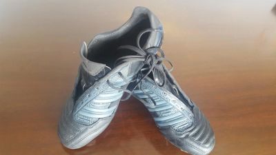 Лот: 8321488. Фото: 1. Бутсы Adidas Predator 40 2/3. Другое (мужская обувь)