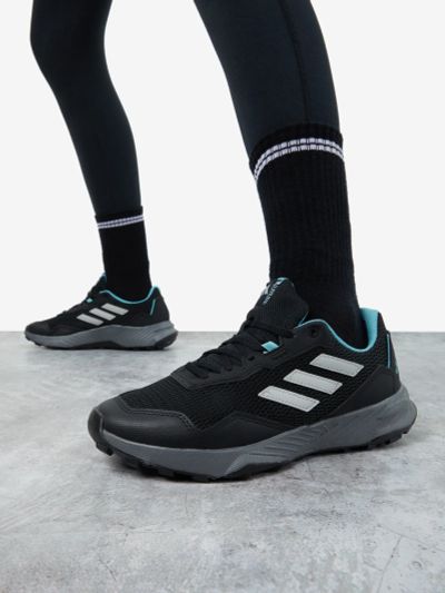 Лот: 24288763. Фото: 1. Полуботинки женские adidas Tracefinder... Ботинки, полуботинки