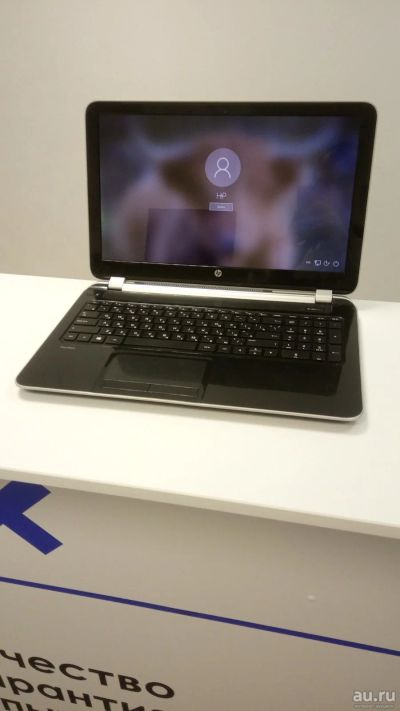 Лот: 14958079. Фото: 1. Ноутбук HP на i3 серебристый. Ноутбуки