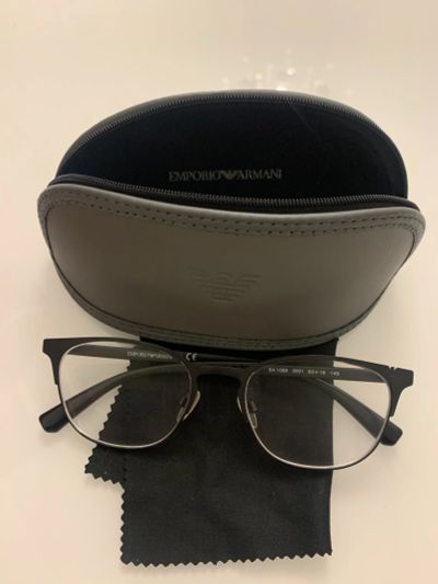 Лот: 18121644. Фото: 1. Очки/оправа Emporio Armani. Очки солнцезащитные