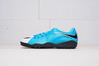 Лот: 11618416. Фото: 1. Футбольная обувь Nike HypervenomX... Кеды, кроссовки, слипоны