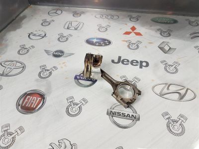 Лот: 23591907. Фото: 1. Поршень с шатуном Mitsubishi i... Двигатель и элементы двигателя