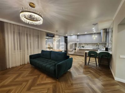 Лот: 25287202. Фото: 1. 3-комн. квартира , Красноярск... Квартиры, студии