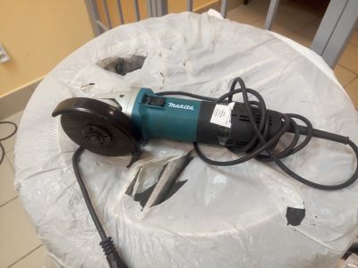 Лот: 12076895. Фото: 1. УШМ Makita 9565. Электроинструмент