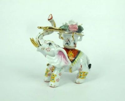 Лот: 10549734. Фото: 1. Слон 8" с корзиной 80193. Фигурки, статуэтки