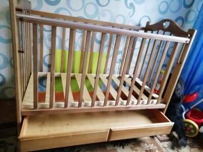 Лот: 16633865. Фото: 1. Детская кроватка. Детские кровати и кроватки