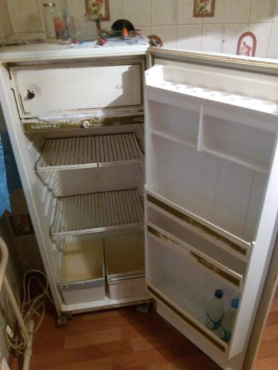 Лот: 7967433. Фото: 1. Холодильник рабочий. Холодильники, морозильные камеры