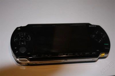 Лот: 1773386. Фото: 1. Продам PSP 1008! Срочно!. Игровые приставки, консоли
