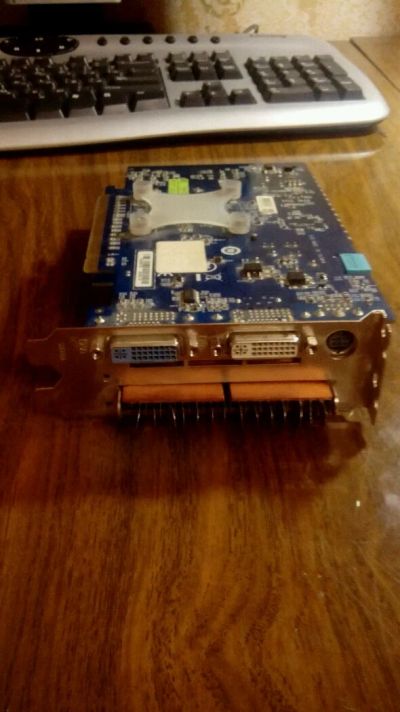 Лот: 8529989. Фото: 1. Видеокарта Gigabyte GeForce 8600... Видеокарты