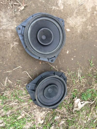 Лот: 5561436. Фото: 1. колонки двери Toyota Avensis. Акустика автомобильная