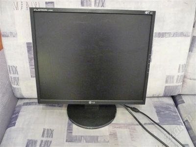 Лот: 287464. Фото: 1. Монитор LG Flatron 1953s. ЖК-мониторы