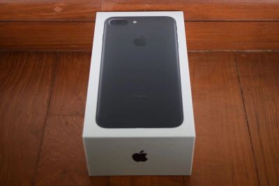 Лот: 9794331. Фото: 1. iPhone 7 (новый). Смартфоны