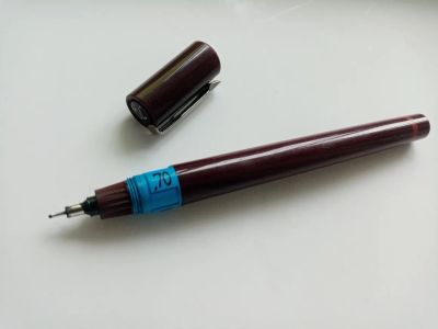 Лот: 23605279. Фото: 1. Изограф Rotring 0,7 мм в отличном... Товары для черчения