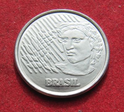 Лот: 20032098. Фото: 1. Бразилия 50 сентаво, 1994 г. Америка