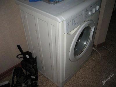 Лот: 1404578. Фото: 1. стиральная машина indesit срочно... Стиральные машины